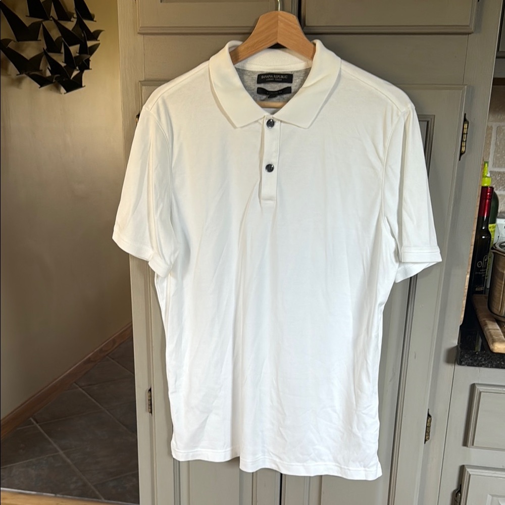 Banana Republic White Polo Shirt Classic Design